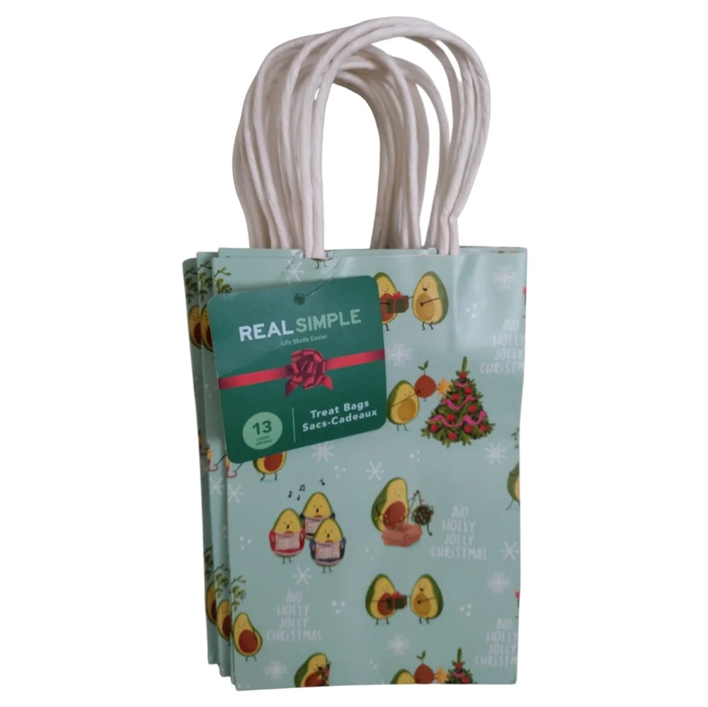Real Simple set of 8 Christmas holiday gift bags Avocado Merry Christmas Print